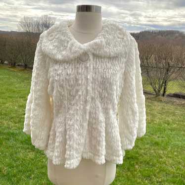 Pyramid Collection White Faux Fur jacket bell sle… - image 1