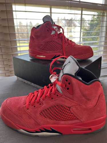 Jordan Brand × Nike × Streetwear Jordan 5 Red Sued