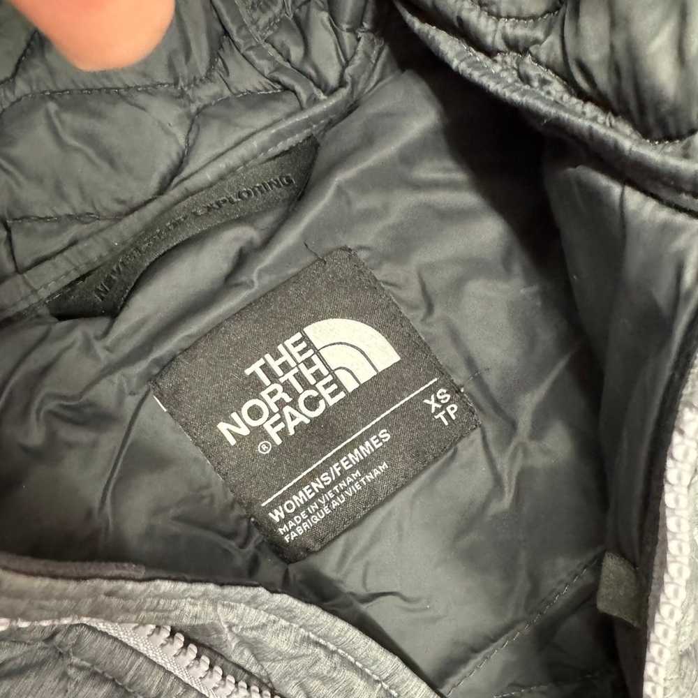 The north face thermoball long jacket women XS qu… - image 2