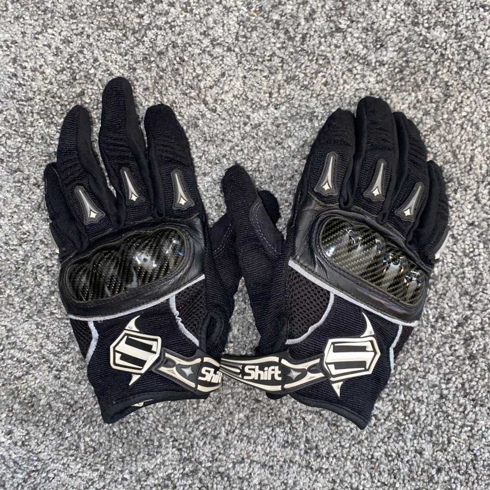 Womens SHIFT motorcycle jacket XS and gloves - image 7
