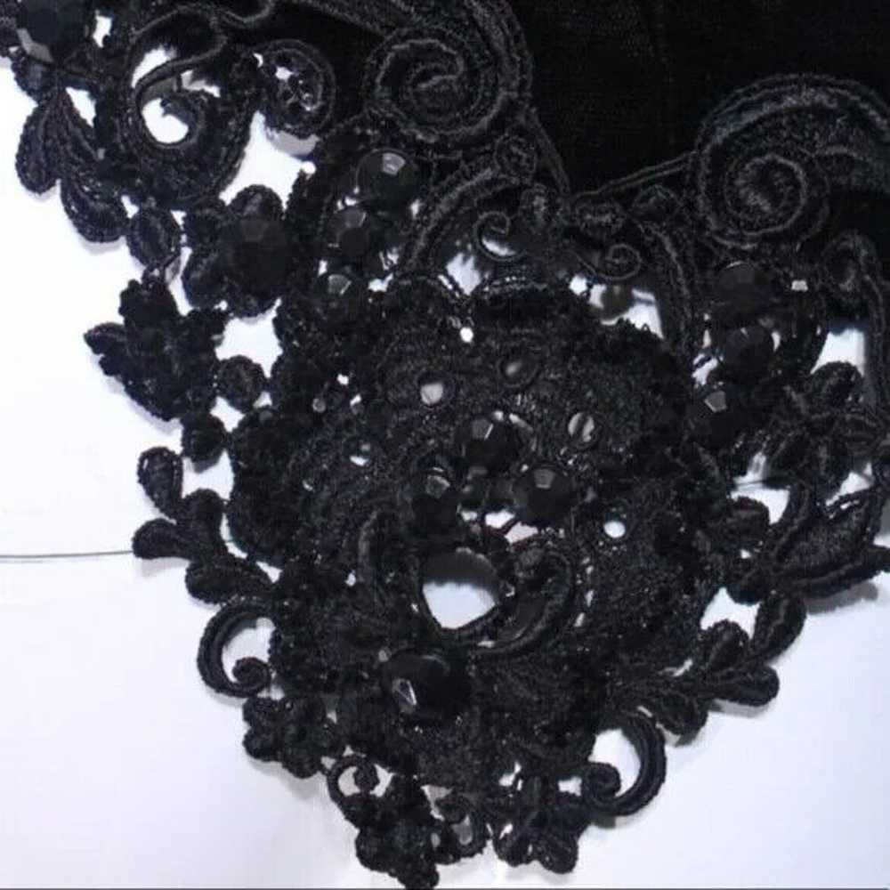 Vintage Black Velvet and Lace Trimmed Vest - image 2