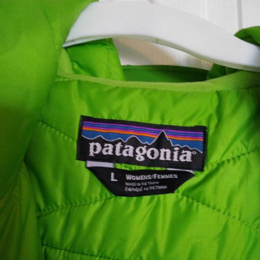 Patagonia winter sun hoody jacket - image 4