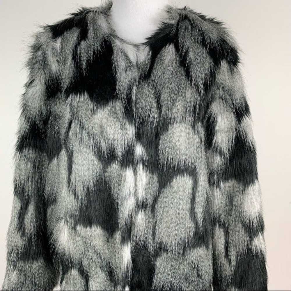 Forever 21 coat size S black white faux fur shagg… - image 3