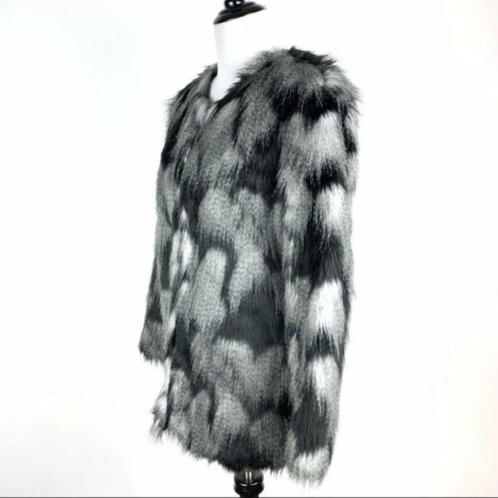 Forever 21 coat size S black white faux fur shagg… - image 6