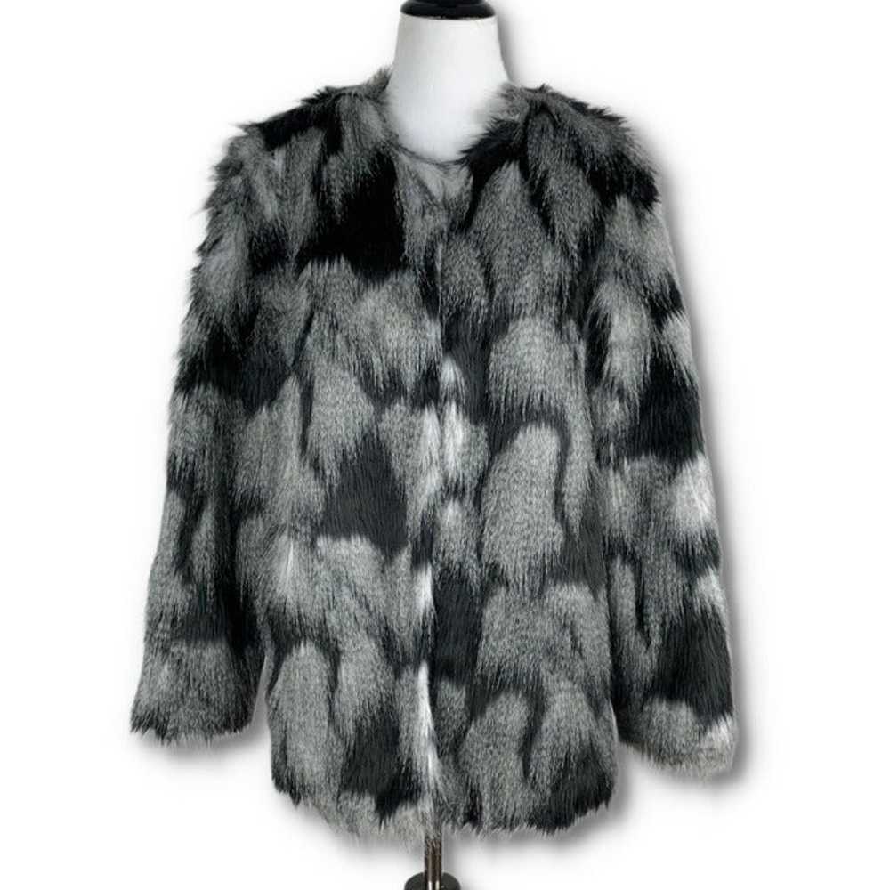 Forever 21 coat size S black white faux fur shagg… - image 9