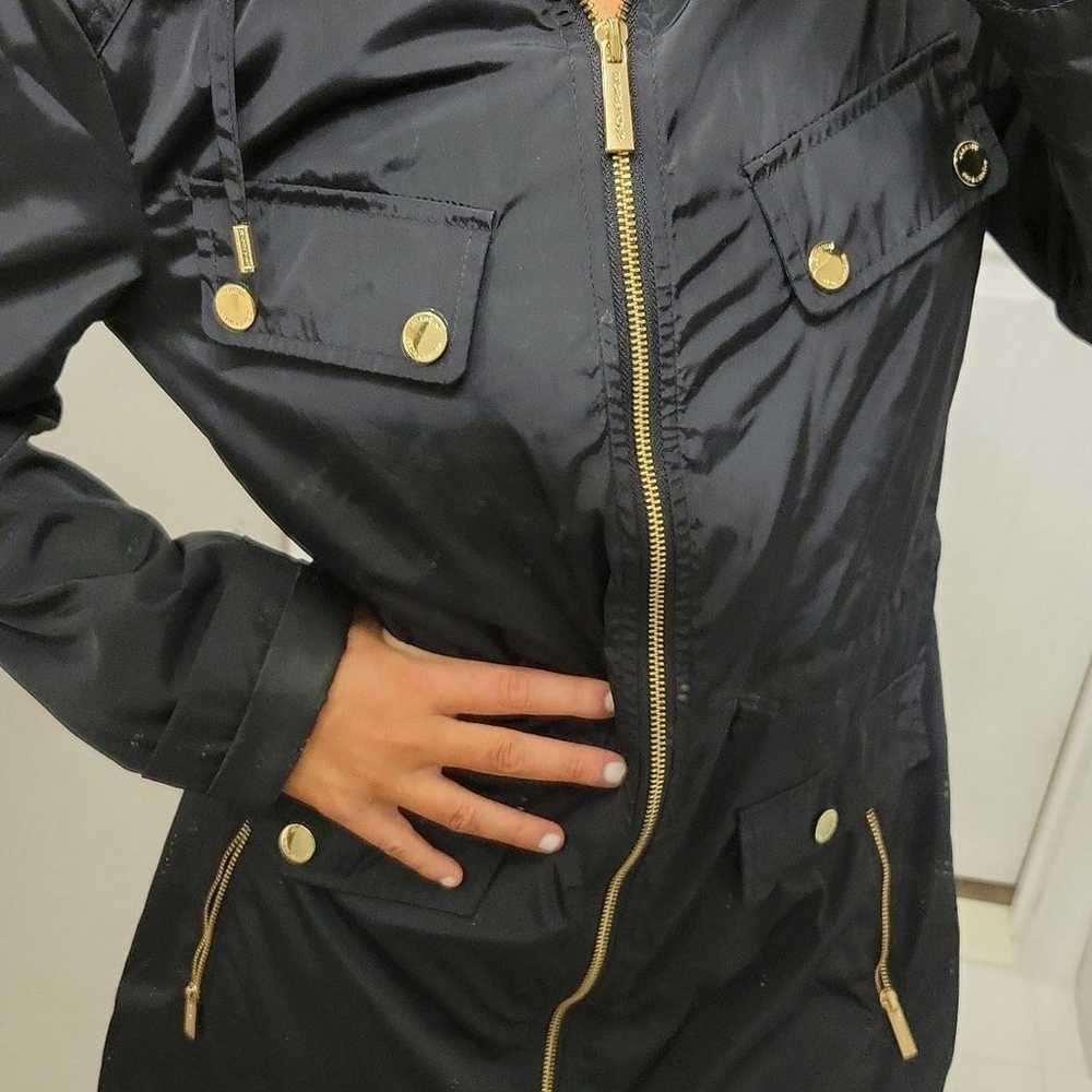 Michael Kors raincoat/jacket size small like new - image 4