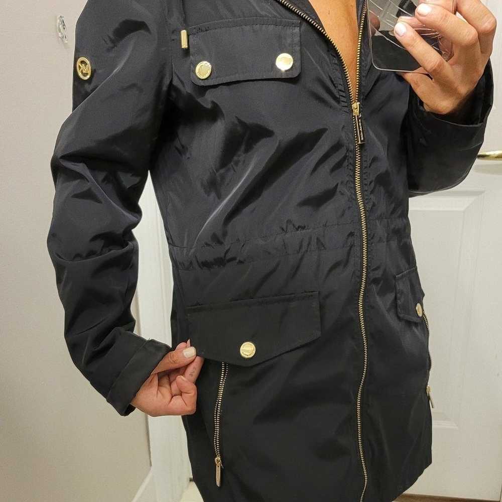 Michael Kors raincoat/jacket size small like new - image 6