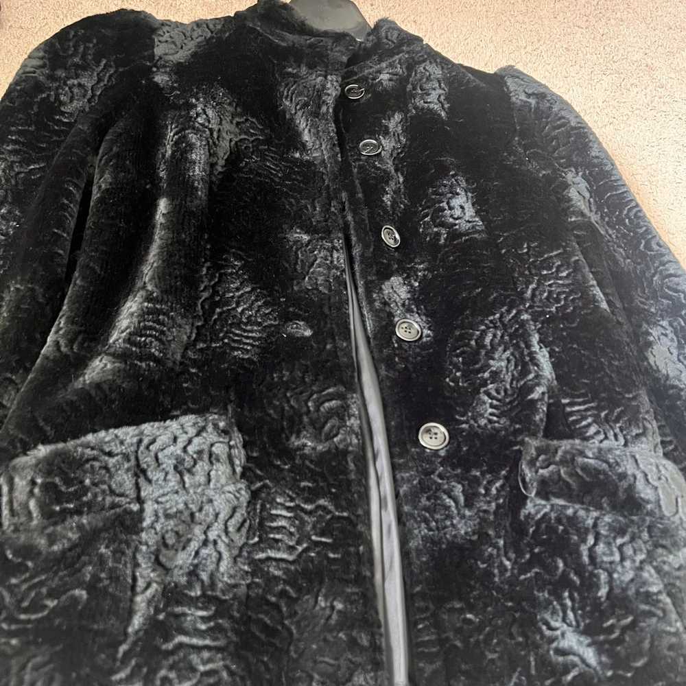 Vintage Faux Fur Coat Detailed ILGWU Union Made B… - image 3