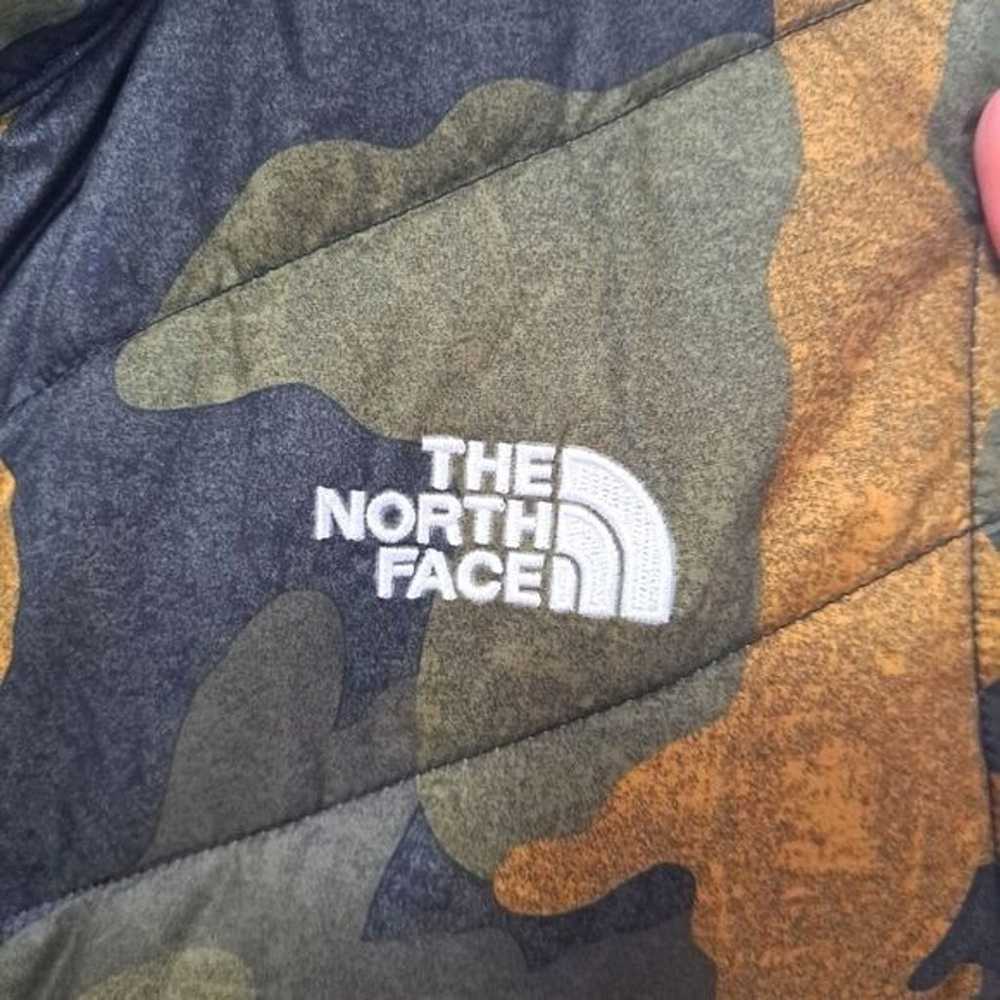 The North Face tamburello vest camo medium NWOT - image 7