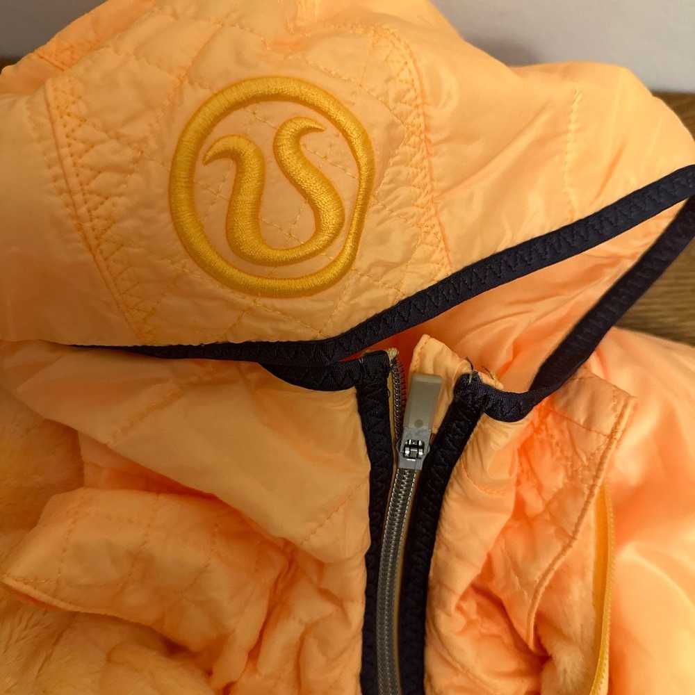 Lululemon Glacier Fleece Lined Hood Vest Burning … - image 3