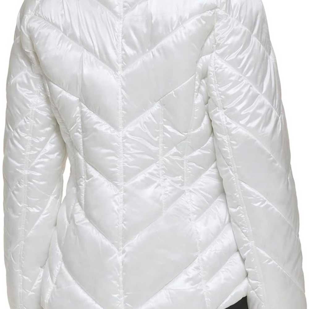 Guess Pearl White and Black Mesium Jacket - image 6