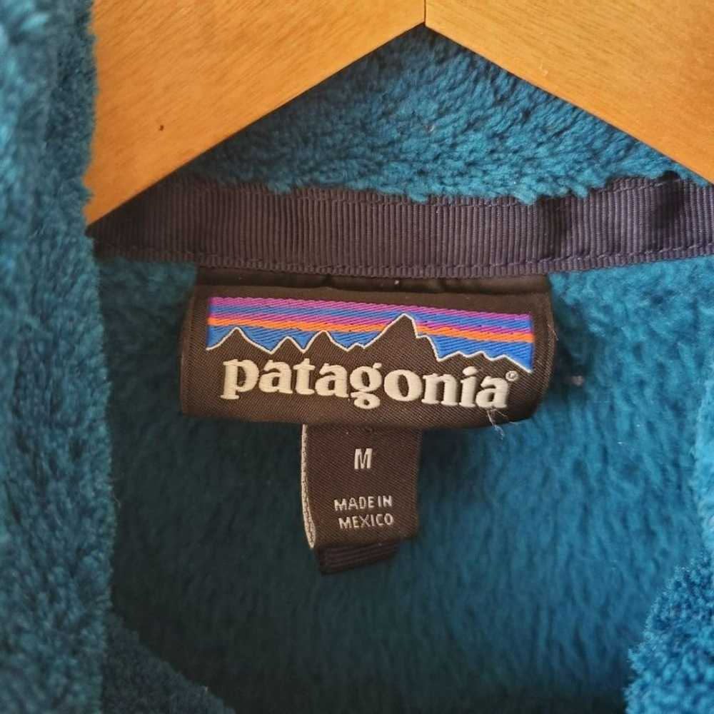 Patagonia teal fleece jacket - image 9