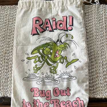 Vintage Raid bug spray advertising beach bag, dra… - image 1