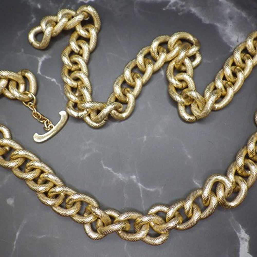Avon Chain Link Necklace Lightweight Textured Lon… - image 4