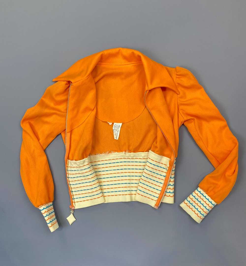 AMAZING! 1970S CROPPED SORBET STRIPED COLLARED TOP - image 5
