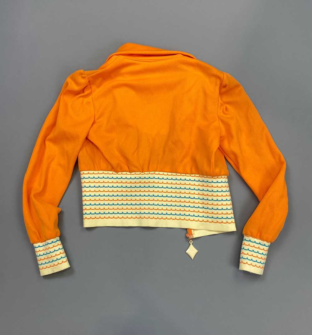 AMAZING! 1970S CROPPED SORBET STRIPED COLLARED TOP - image 7