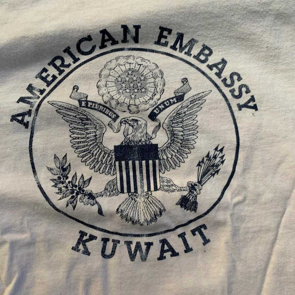 Vintage American embassy Kuwait tee - image 3
