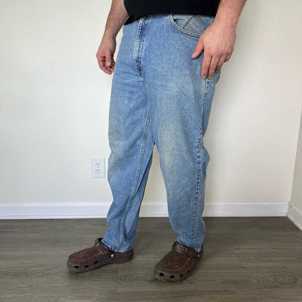 Levi’s 560 Jeans Mens 38x32 Light Wash Blue Vinta… - image 5