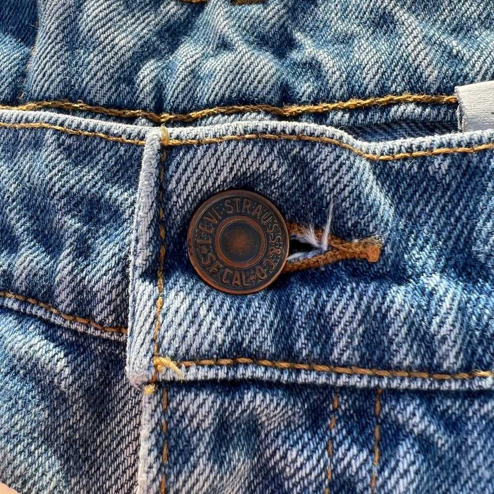 Levi’s 560 Jeans Mens 38x32 Light Wash Blue Vinta… - image 6