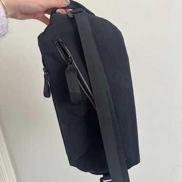 Lululemon fast track 2.0 women sports bag in black - image 1