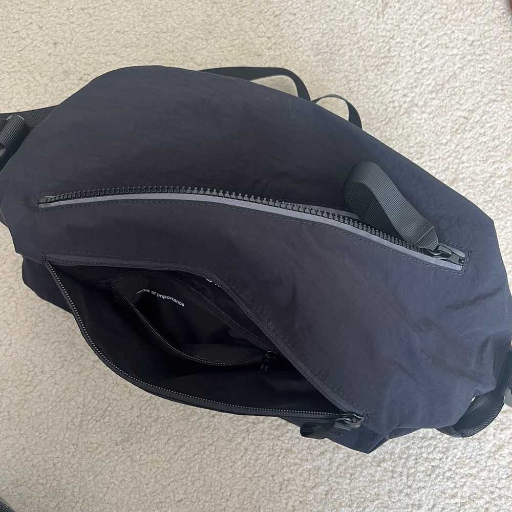Lululemon fast track 2.0 women sports bag in black - image 7