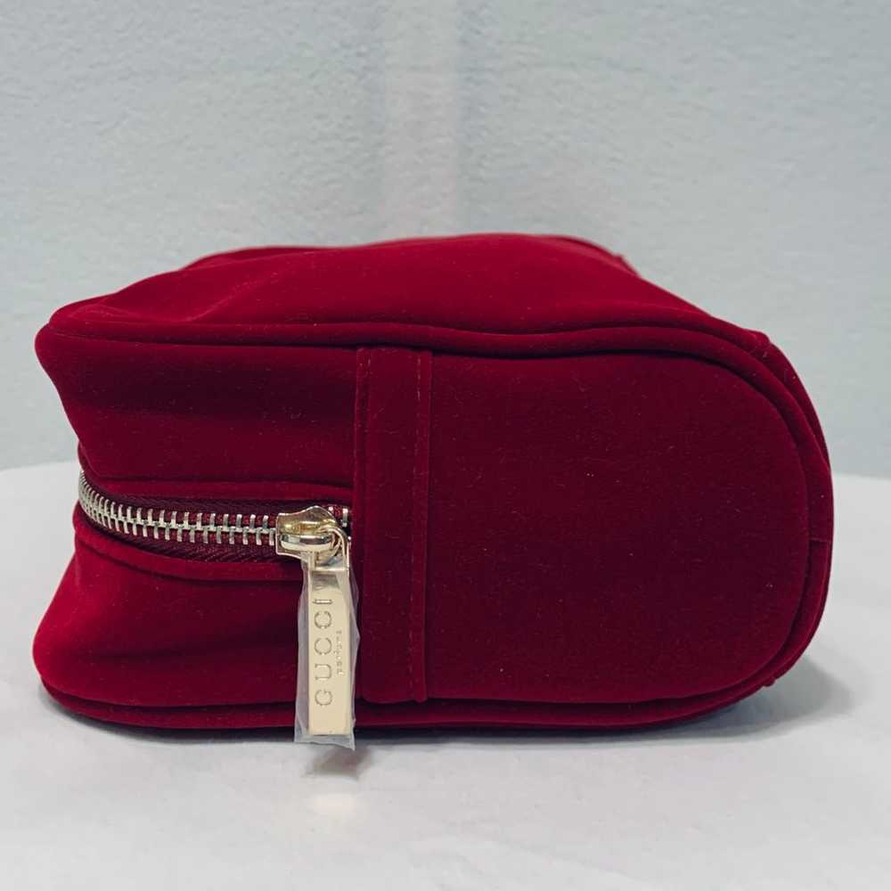 NWOT GUCCI Red Velvet Parfums Bag Cosmetic Case T… - image 5