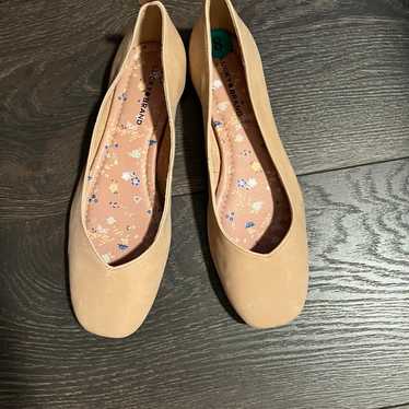 Lucky Brand Leather Flats Shoes Blush  SZ US 8 NEW - image 1