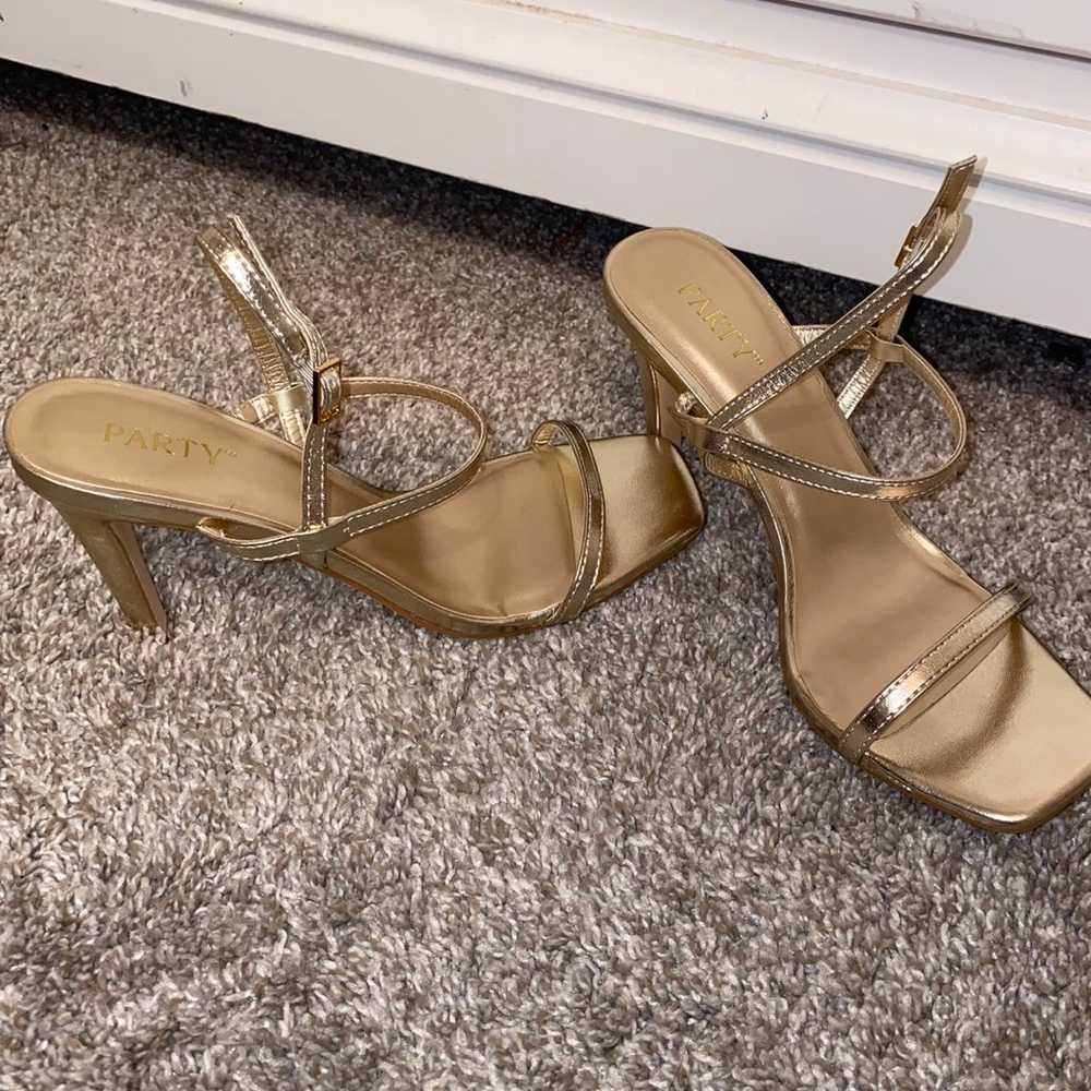 Gold heels - image 3