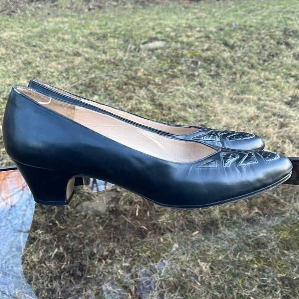 Salvatore Ferragamo Vintage heels, size 6 1/2, bl… - image 2