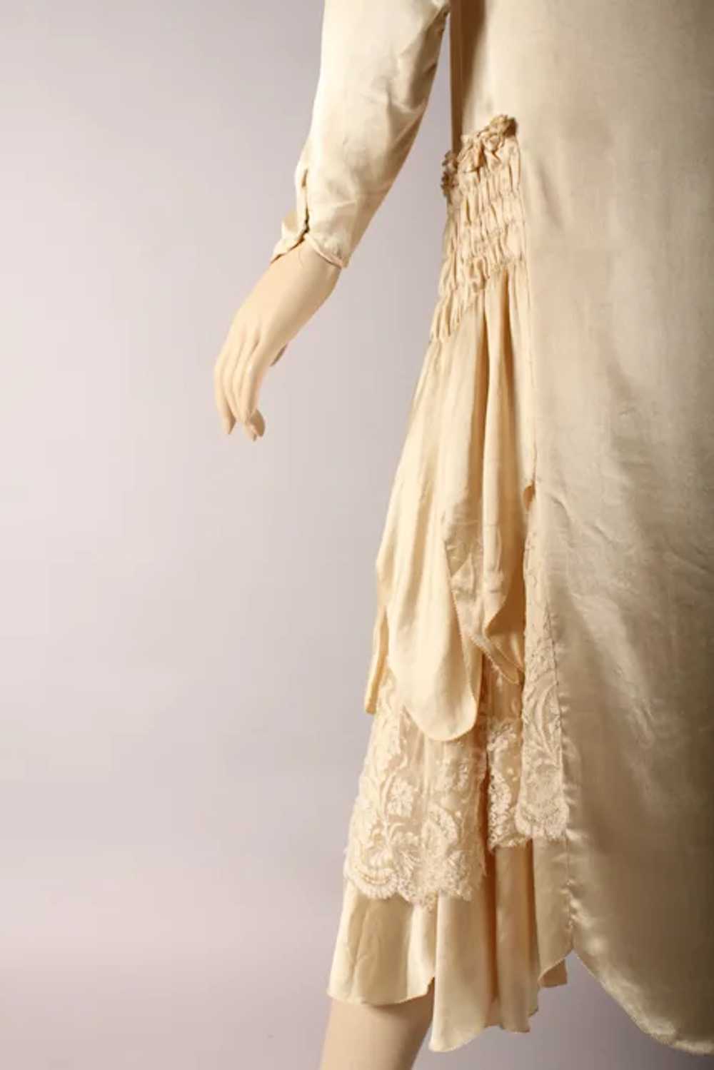 Vintage 1920s  Cream Satin Wedding Dress with Det… - image 11