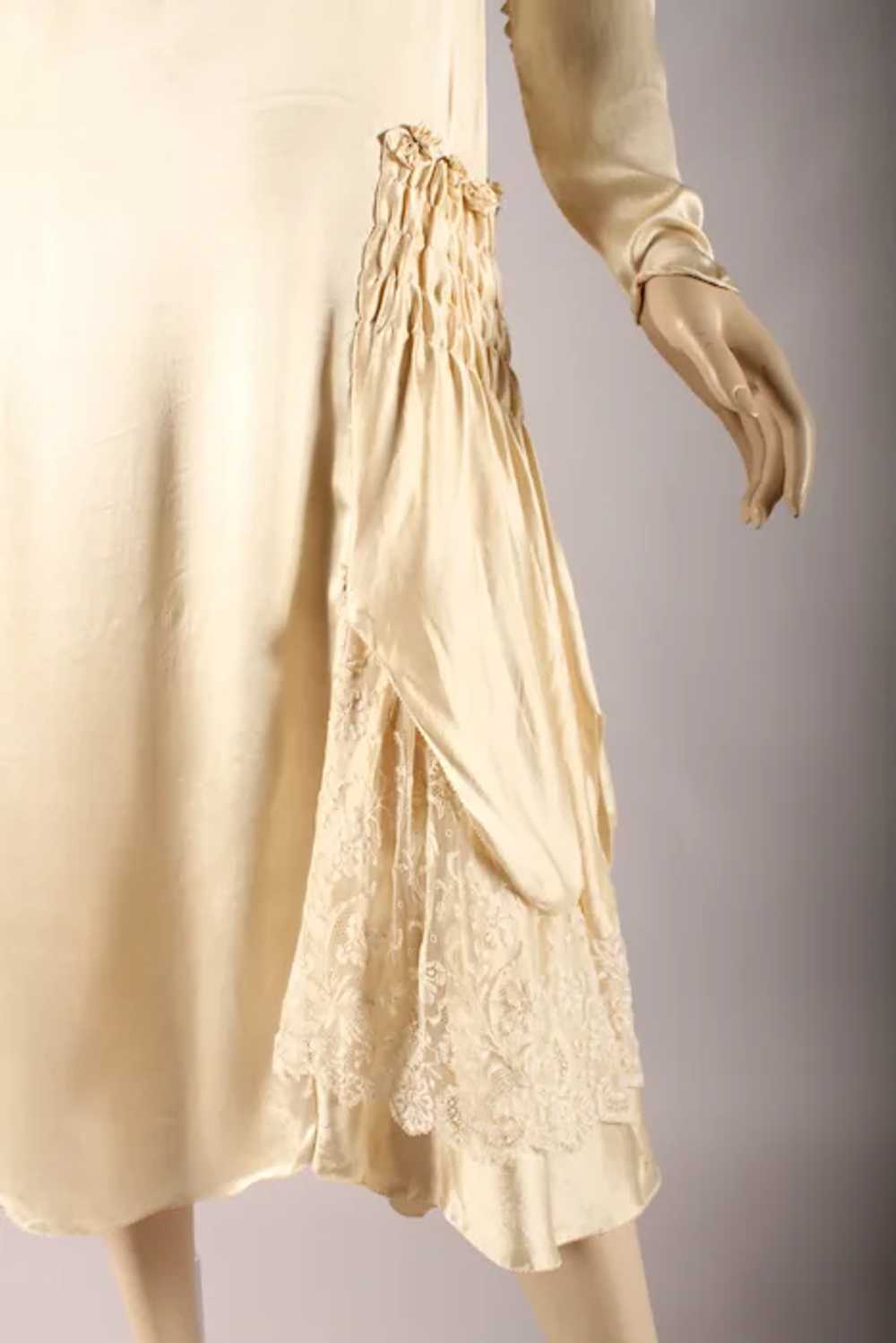 Vintage 1920s  Cream Satin Wedding Dress with Det… - image 6
