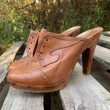 Vintage 70s wood leather platform mule shoe heels… - image 1