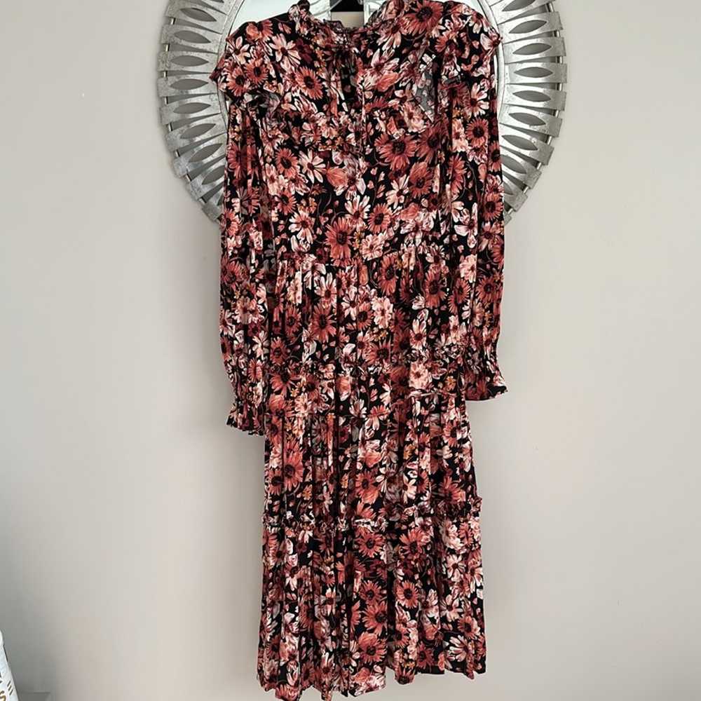 Rachel Parcell Belted Tiered Floral midi dress - image 8