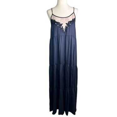 Free People size Small ladies dark navy blue lace 