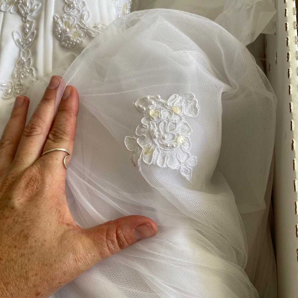 Oleg Cassini Wedding Dress size 6 - image 3
