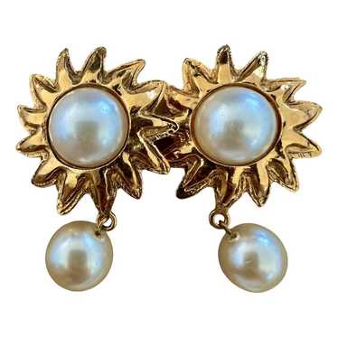 Chanel Baroque pearl earrings - image 1