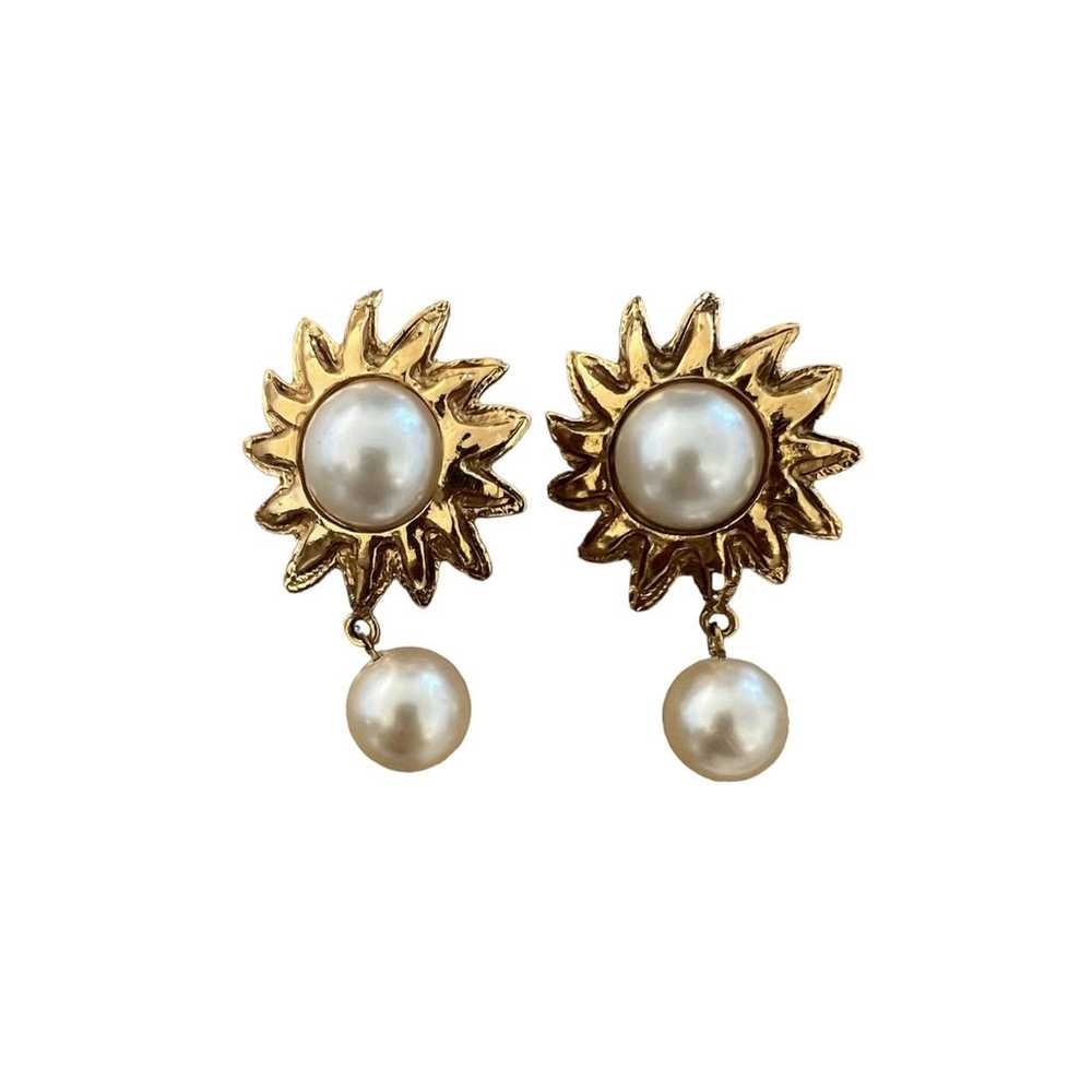 Chanel Baroque pearl earrings - image 5