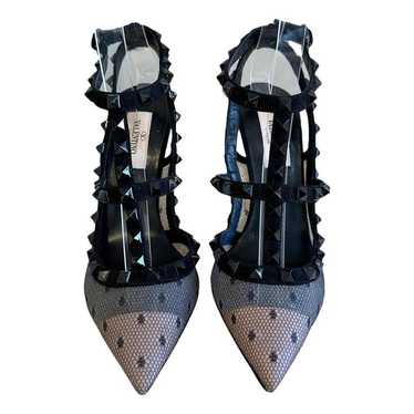 Valentino Garavani Rockstud heels - image 1