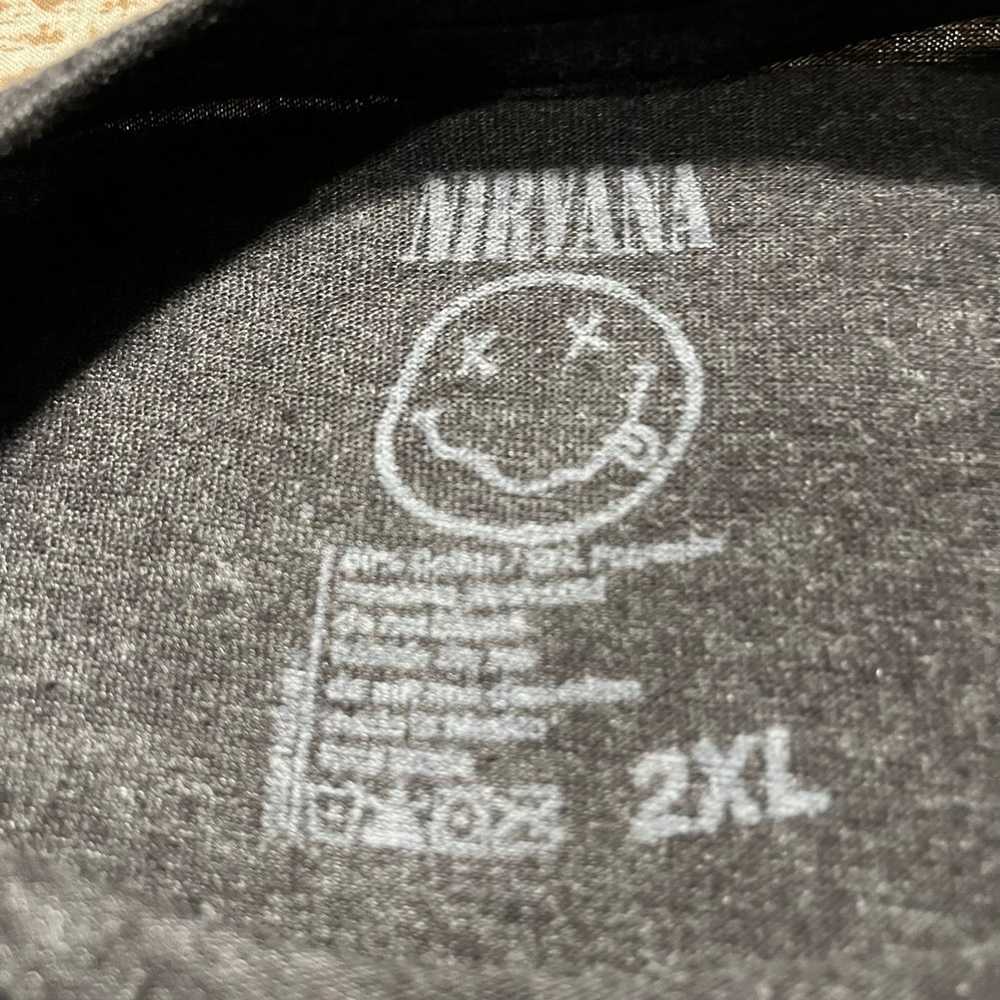 Men’s/Women’s Nirvana Logo Band Concert Tshirt - image 3