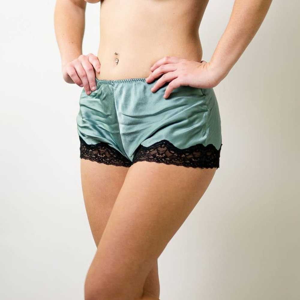 Designer Samantha Change Classic Silk Tap Shorts … - image 4