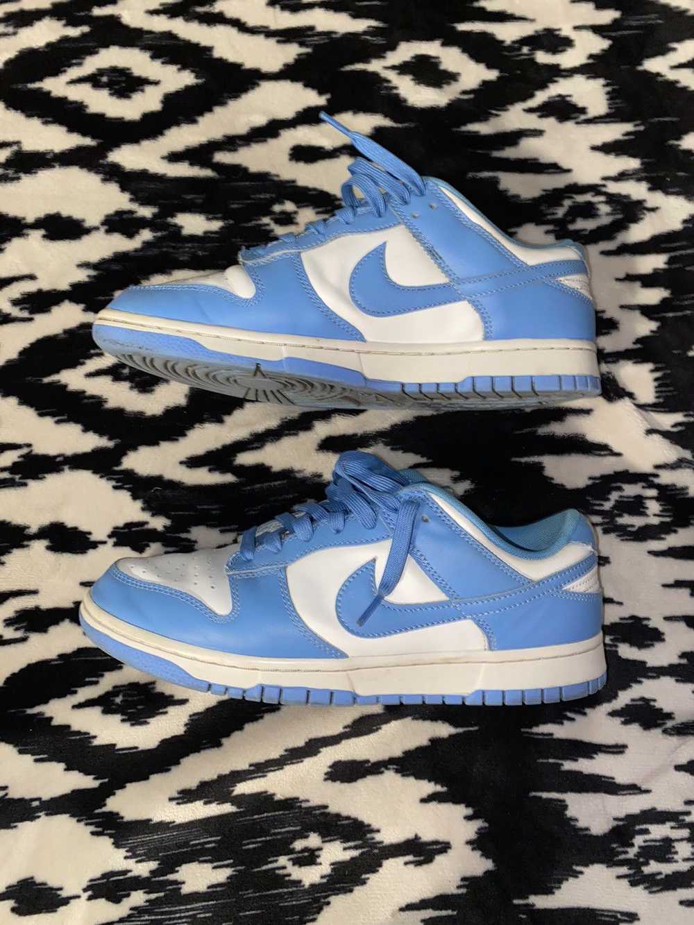 Nike 2021 UNC NIKE DUNK LOW SZ 9 - image 2