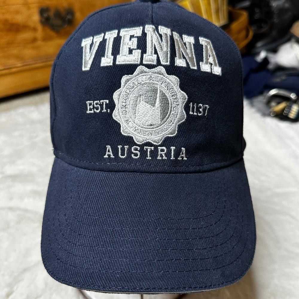 Designer {Smile} Vienna Austria Embroidered Seal … - image 2
