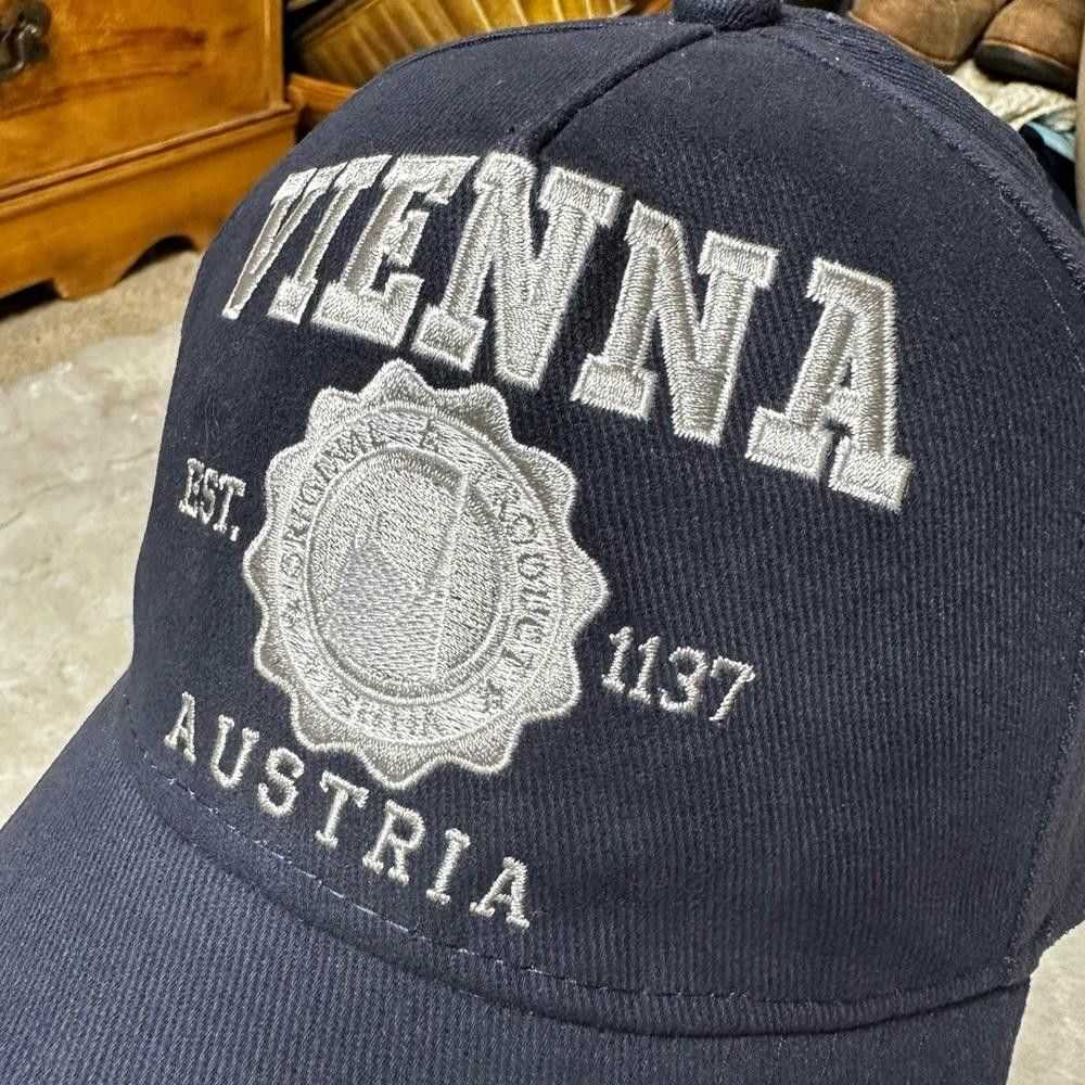 Designer {Smile} Vienna Austria Embroidered Seal … - image 3
