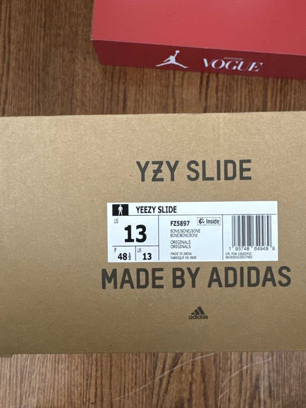 Adidas Yeezy Slide - image 7