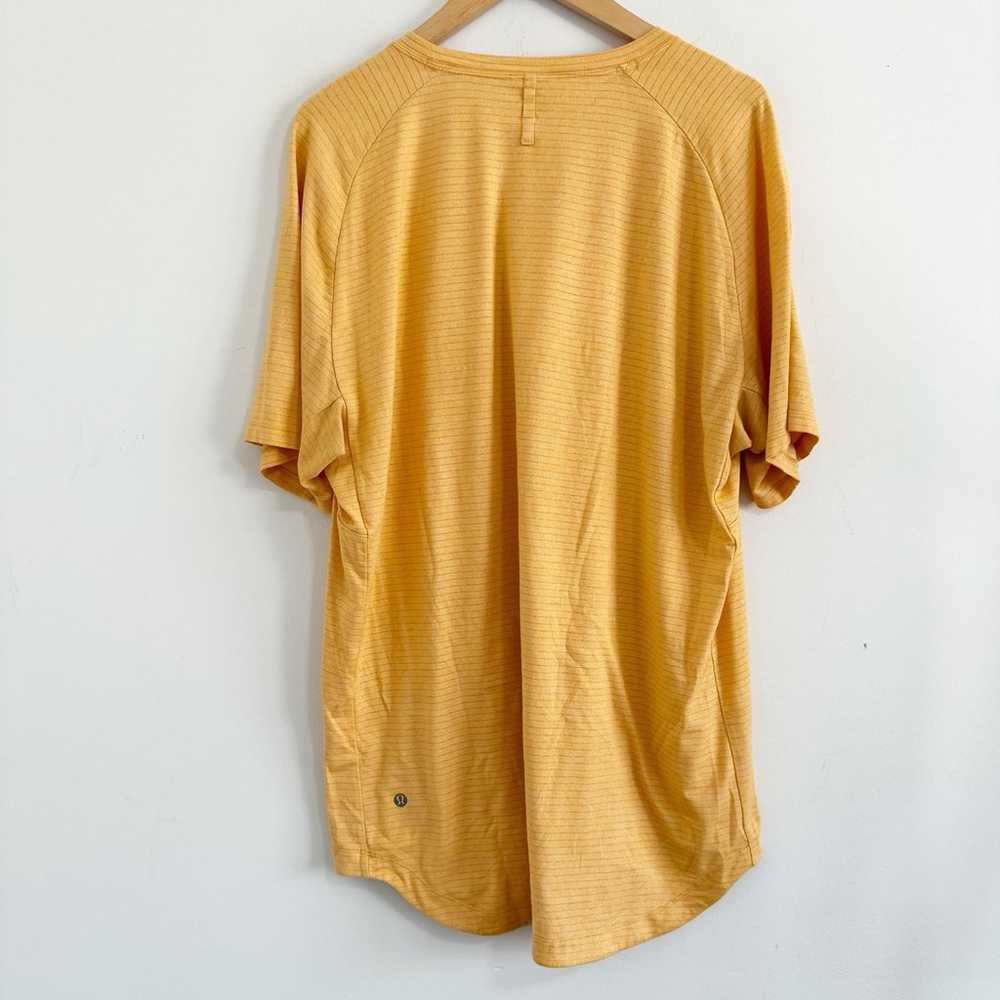 Lululemon Drysense Short Sleeve Shirt - image 3