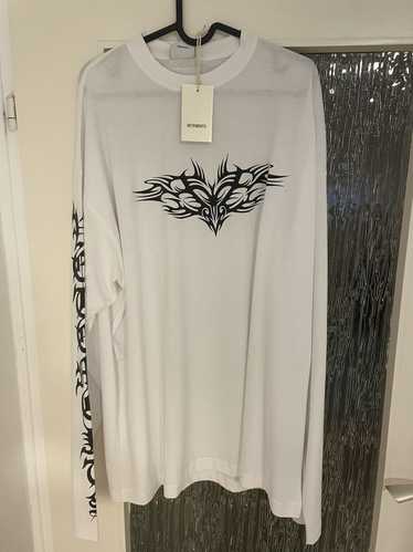 Vetements Vetements Longsleeve Gothic Symbol - image 1