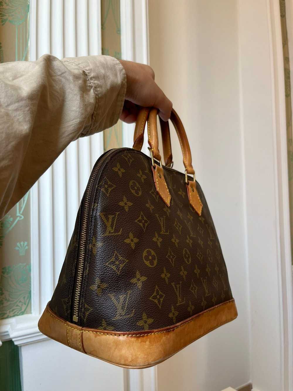 Louis Vuitton × Vintage Louis Vuitton Alma PM bag… - image 3