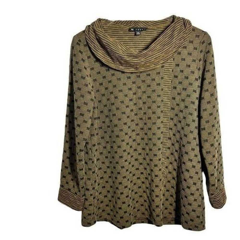 N TOUCH size medium boxy knit top dramatic collar - image 3