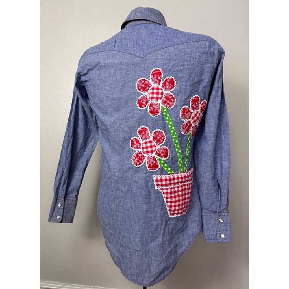 Vintage 1970s Chambray Shirt Floral Appliqué, Mon… - image 3