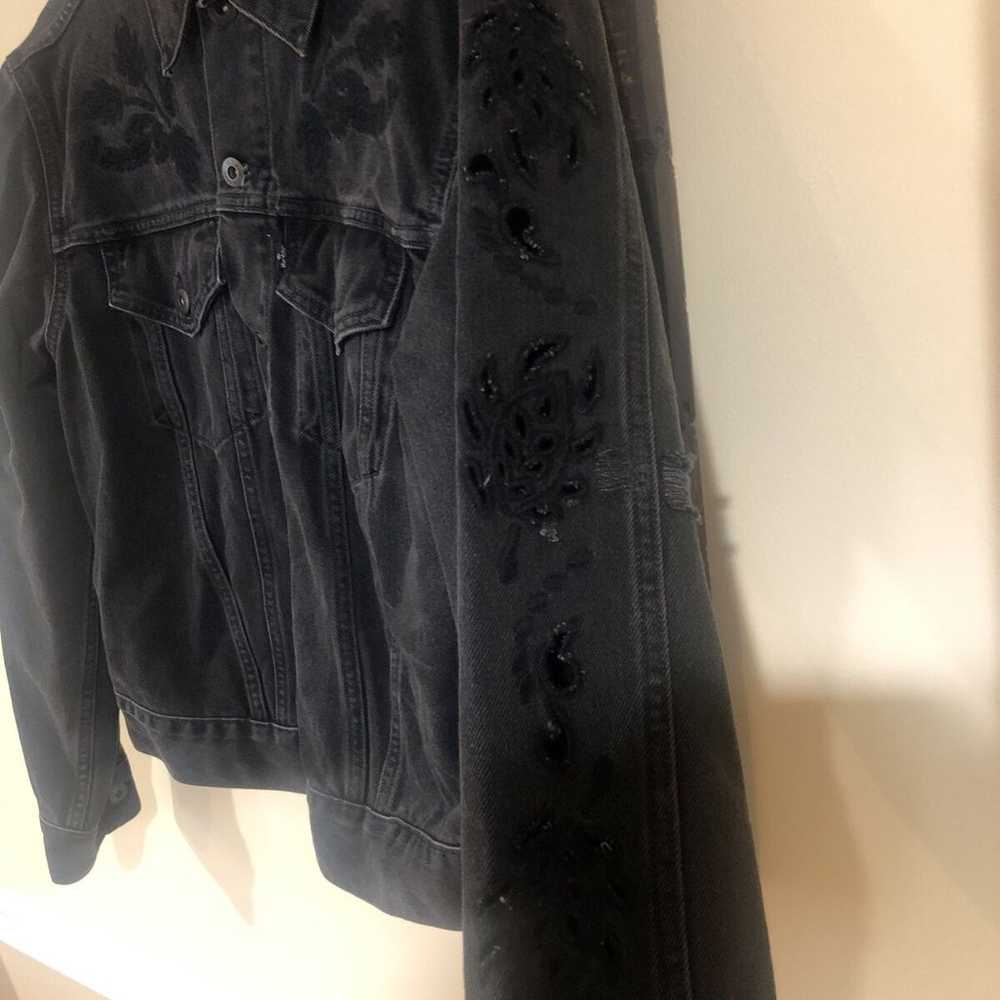 Levi’s Black Denim Laser Cut jacket Floral Pineap… - image 6